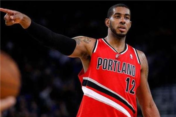 手因鞋带松 手因鞋带松